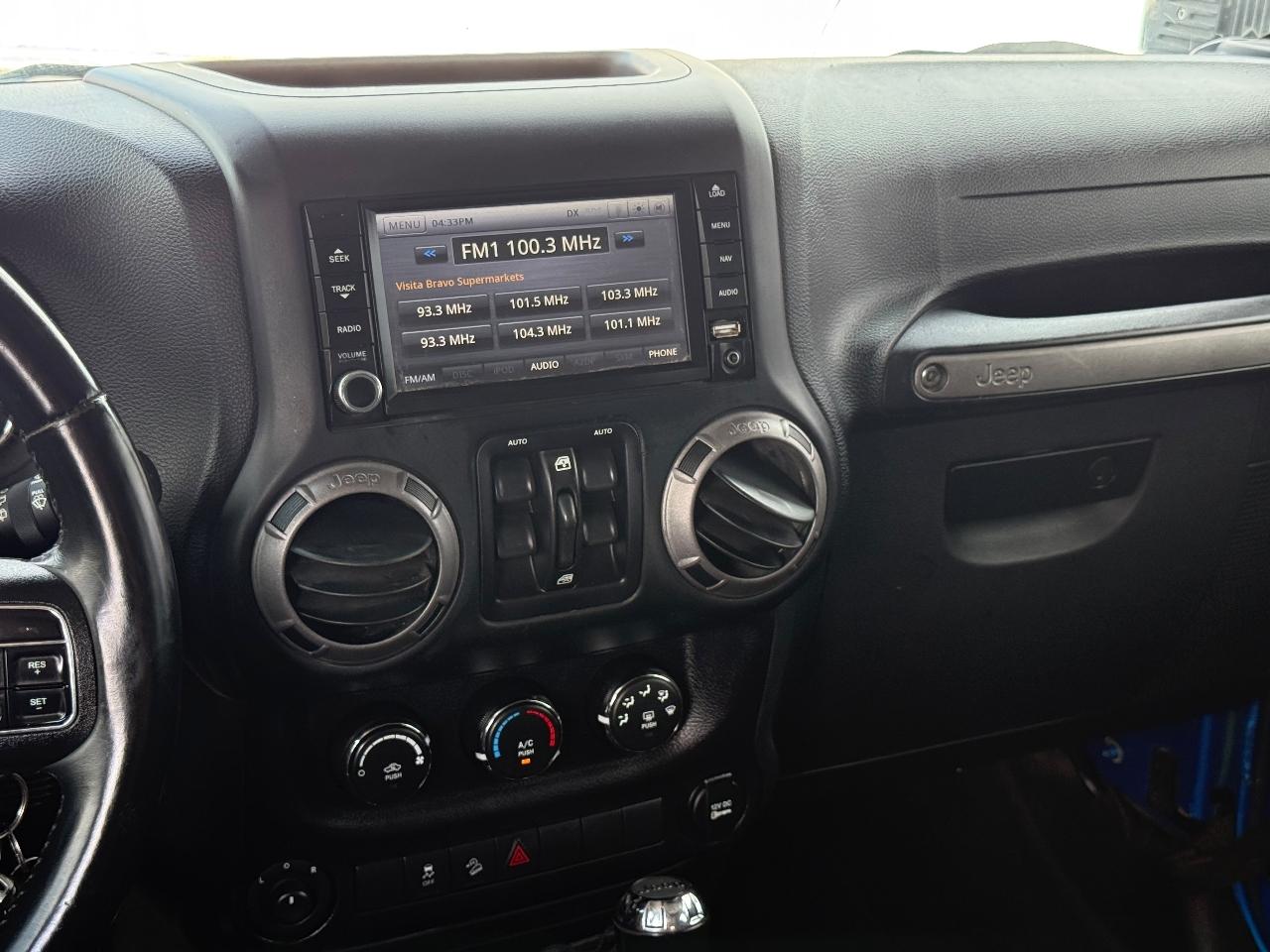 Jeep Wrangler Unlimited Sport 4WD 2015