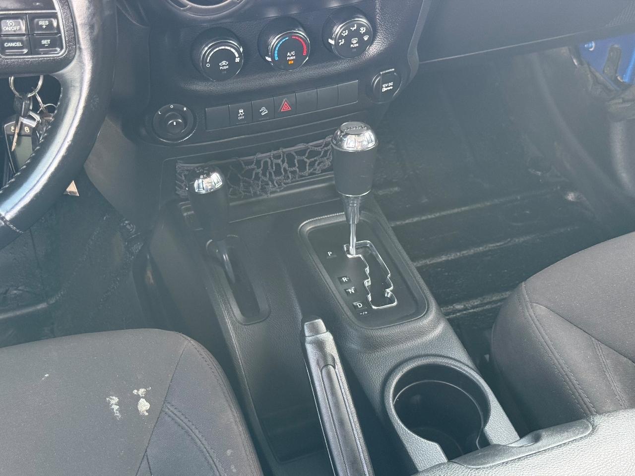 Jeep Wrangler Unlimited Sport 4WD 2015
