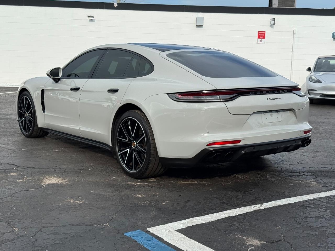 Porsche Panamera Base 2022