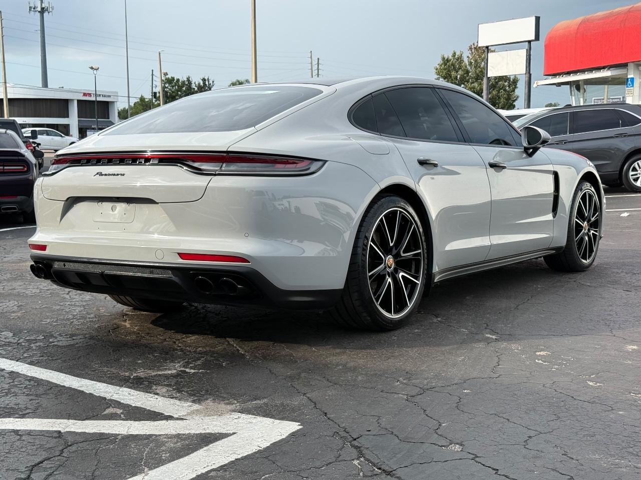 Porsche Panamera Base 2022