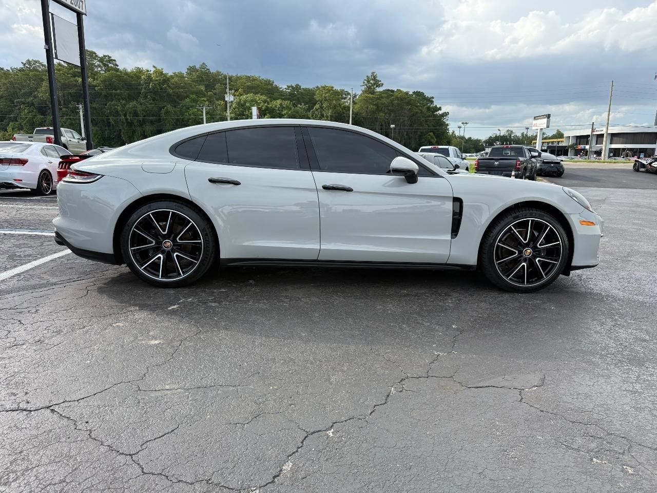 Porsche Panamera Base 2022