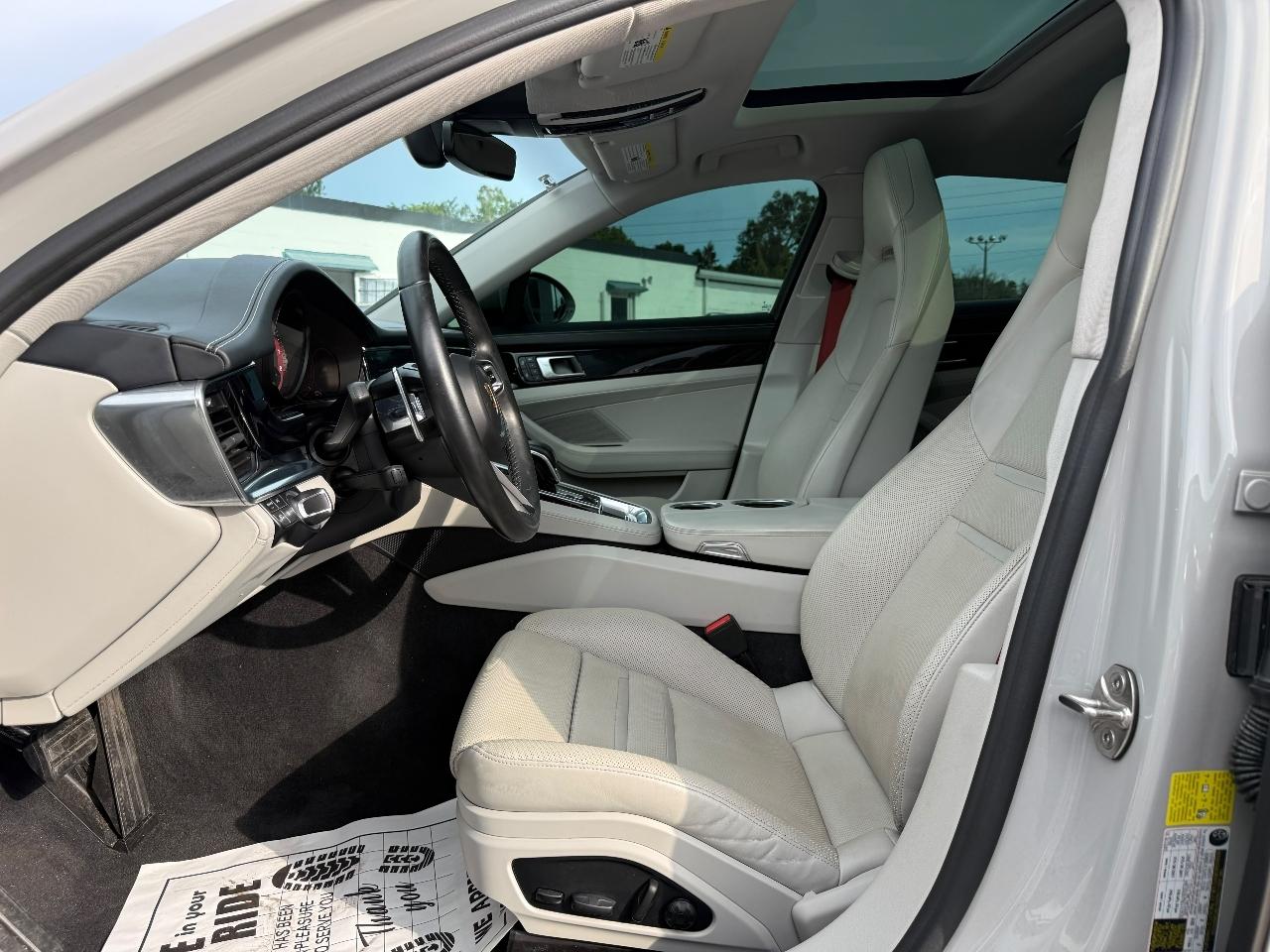 Porsche Panamera Base 2022
