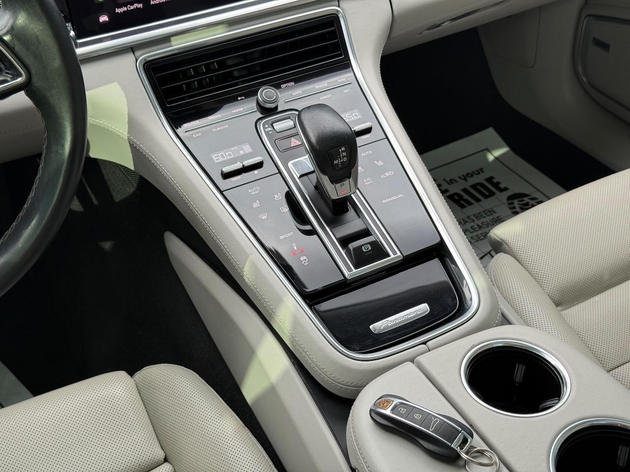 Porsche Panamera Base 2022