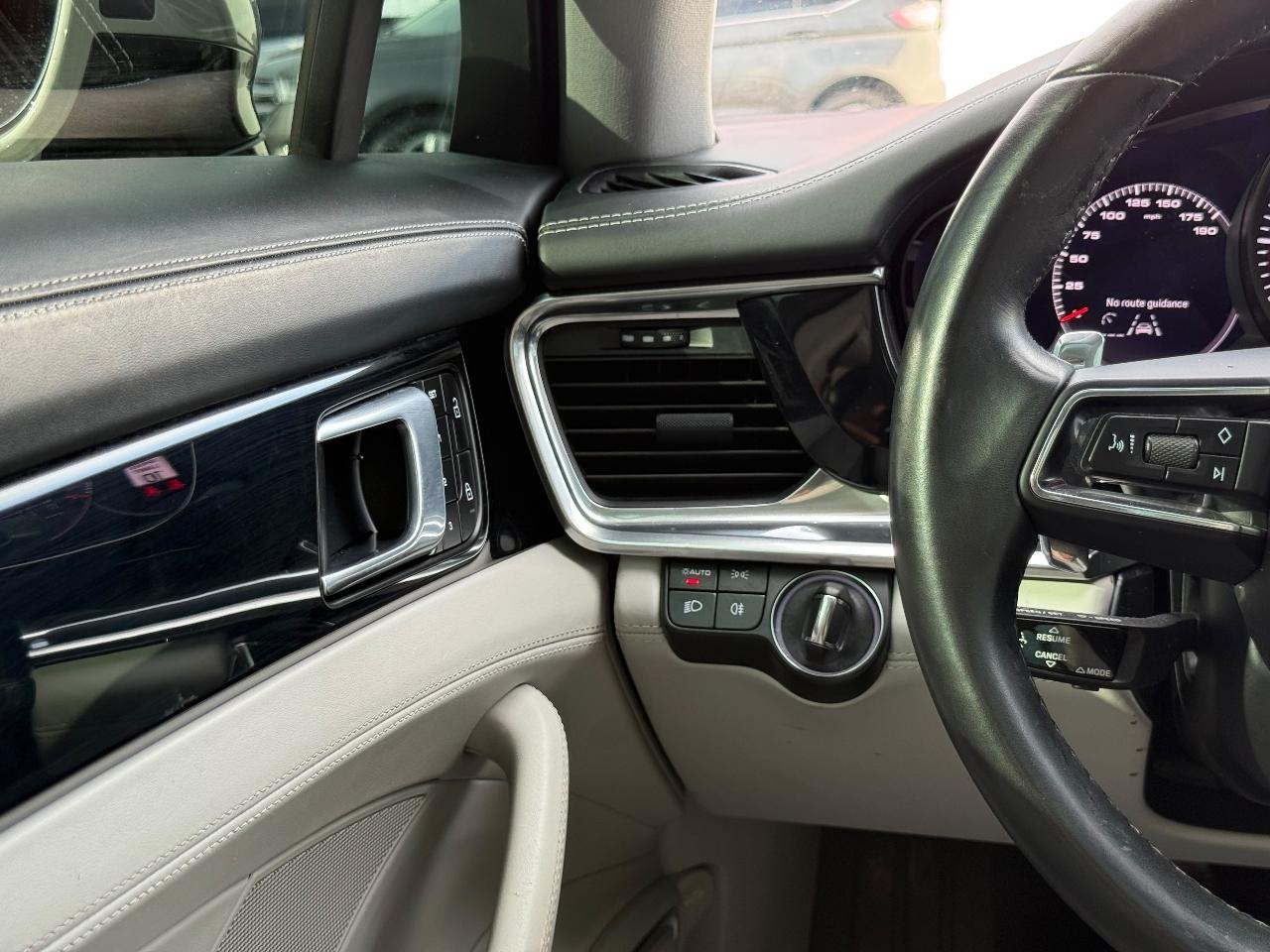 Porsche Panamera Base 2022