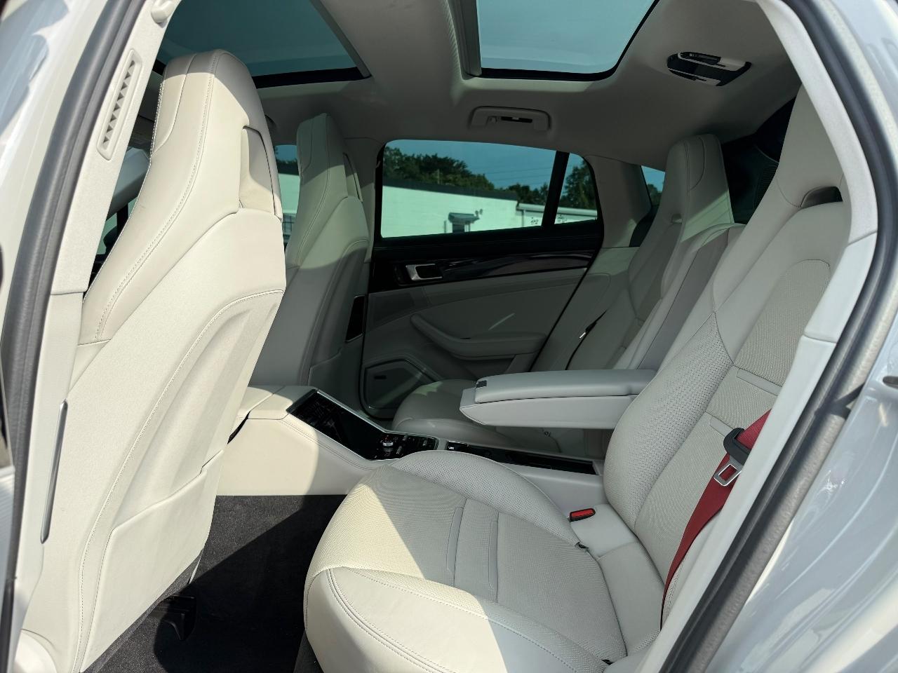 Porsche Panamera Base 2022