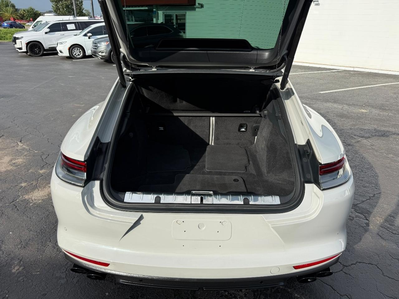Porsche Panamera Base 2022