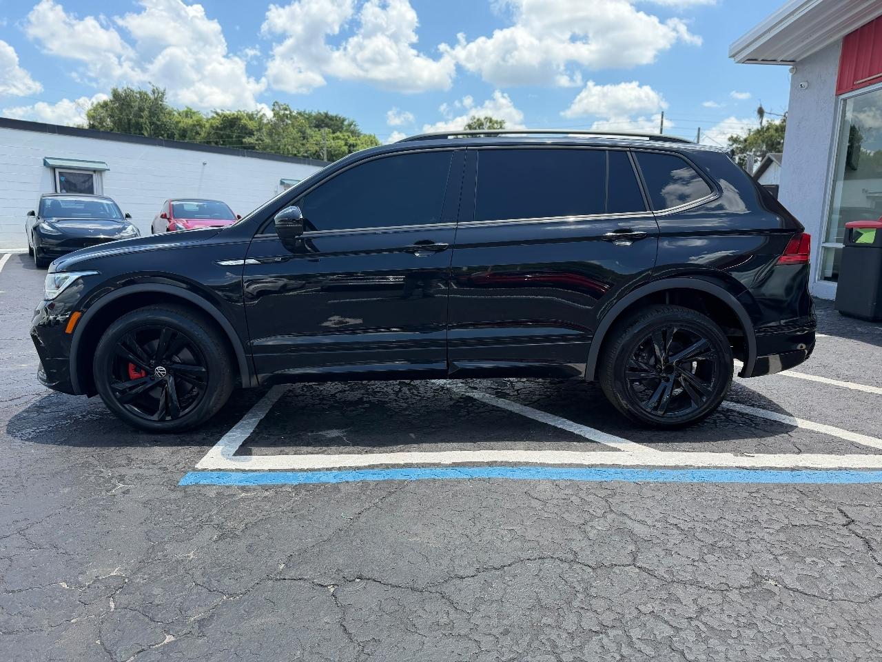 Volkswagen Tiguan SE R-Line Black 2024
