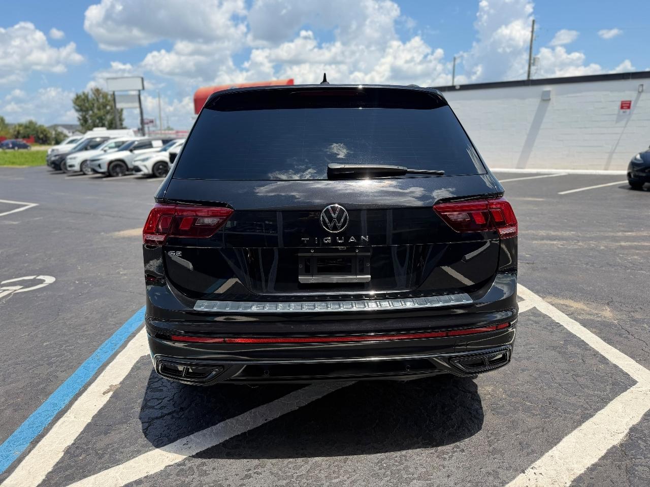 Volkswagen Tiguan SE R-Line Black 2024