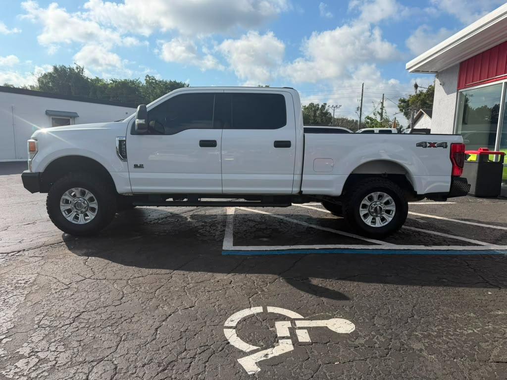 Ford F-250 SD XLT Crew Cab 4WD 2021