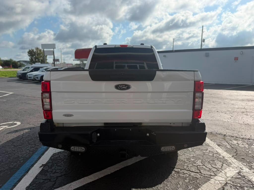Ford F-250 SD XLT Crew Cab 4WD 2021