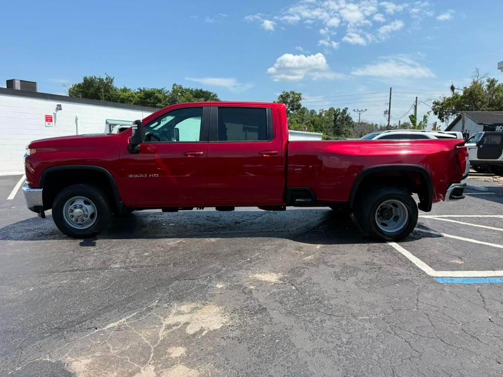Chevrolet Silverado 3500HD LT Crew Cab 4WD 2022