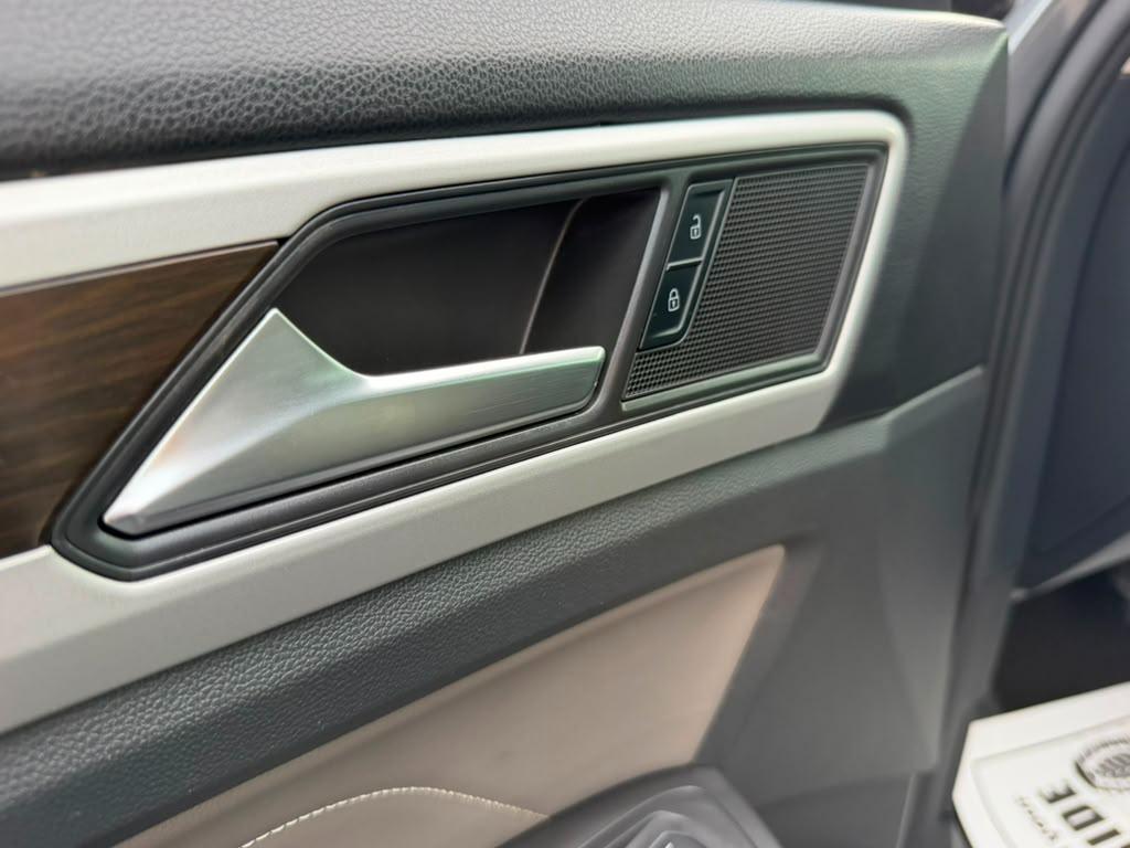 Volkswagen Atlas V6 SE w/Technology 2023