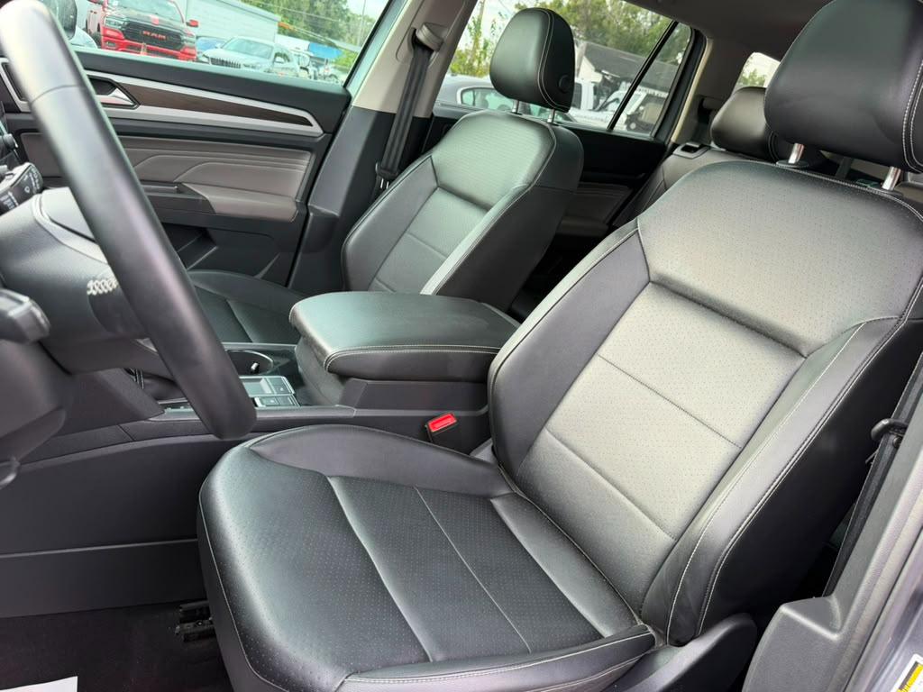 Volkswagen Atlas V6 SE w/Technology 2023