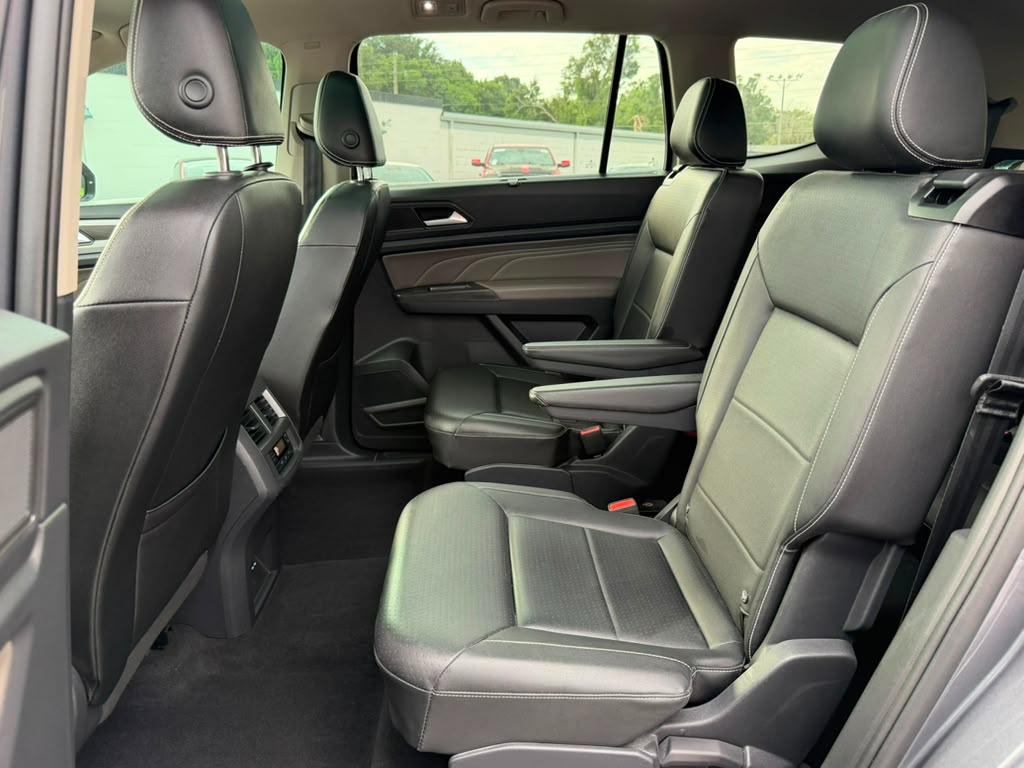 Volkswagen Atlas V6 SE w/Technology 2023