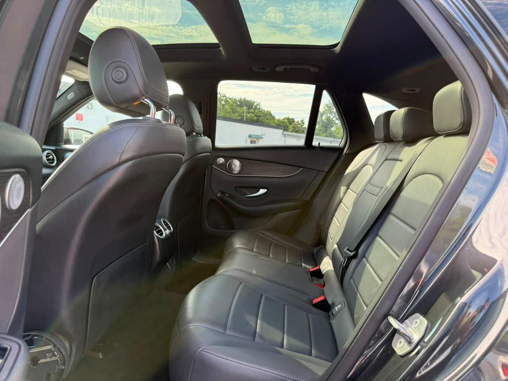 Mercedes-Benz GLC-Class GLC300 2020