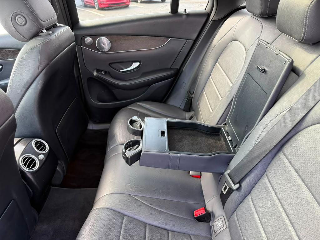 Mercedes-Benz GLC-Class GLC300 2020