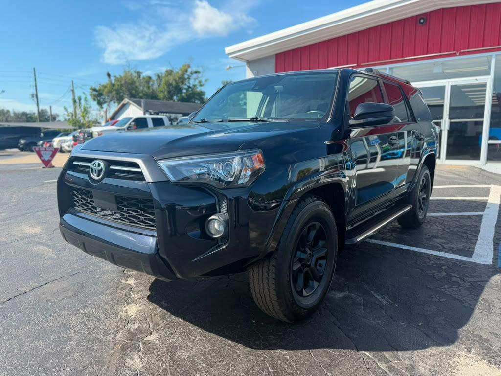 Toyota 4Runner SR5 2WD 2020