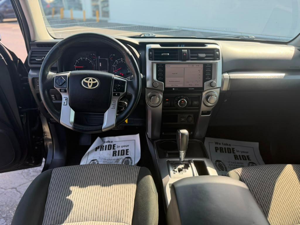 Toyota 4Runner SR5 2WD 2020