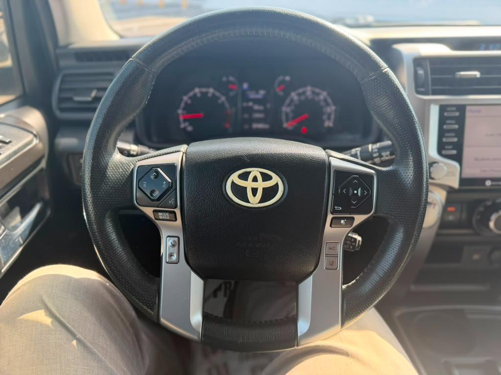 Toyota 4Runner SR5 2WD 2020