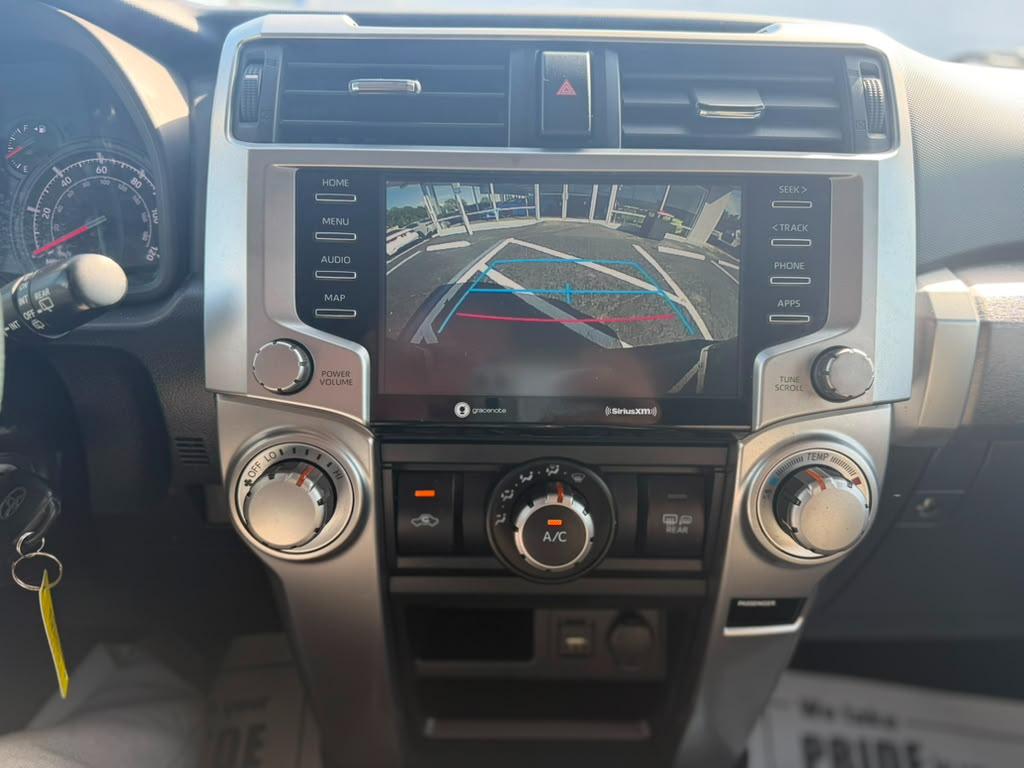 Toyota 4Runner SR5 2WD 2020