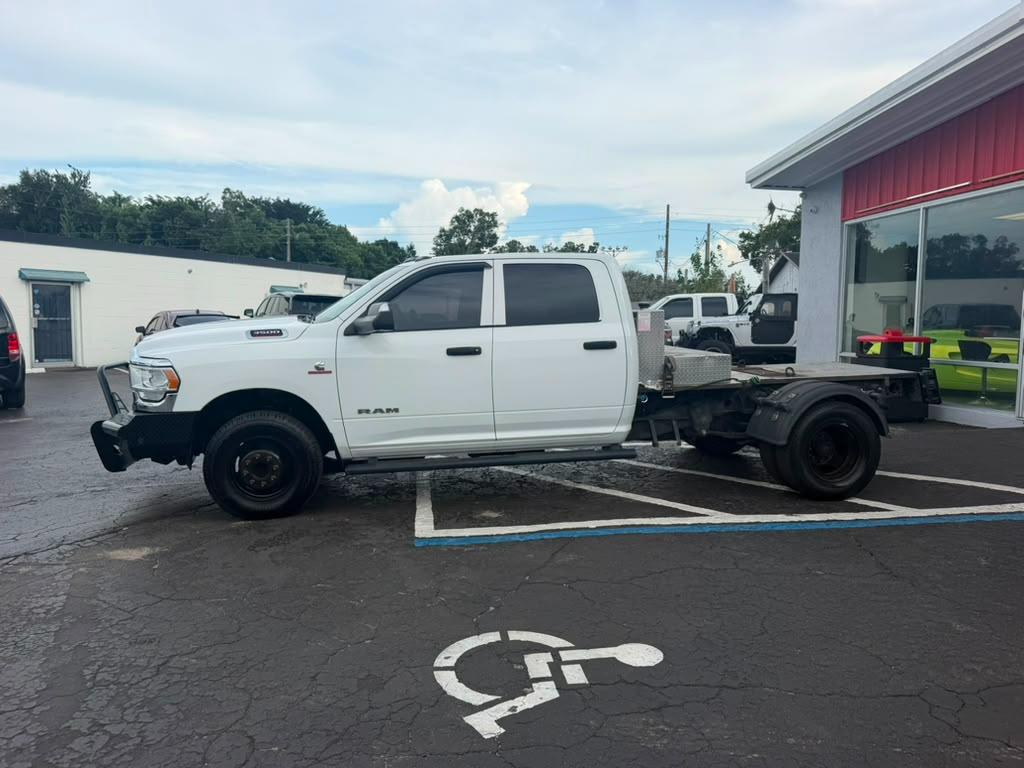 RAM 3500 Tradesman Crew Cab LWB 2WD DRW 2019