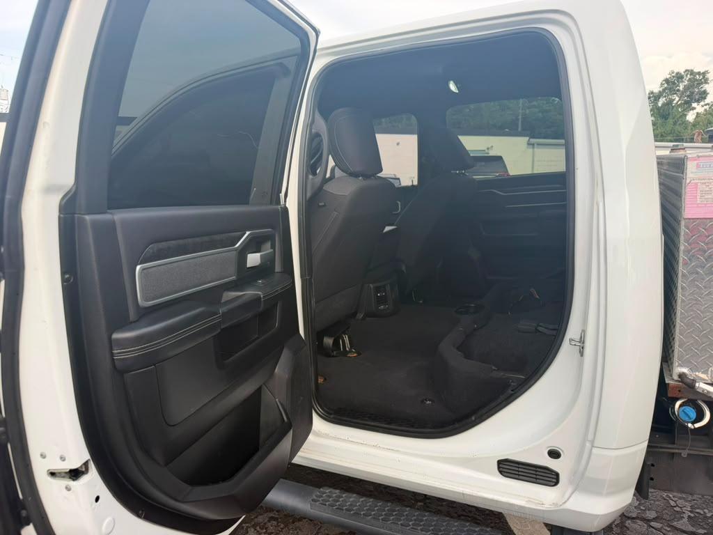 RAM 3500 Tradesman Crew Cab LWB 2WD DRW 2019