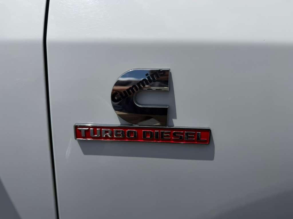 RAM 3500 Regular Cab 4WD DRW 2020