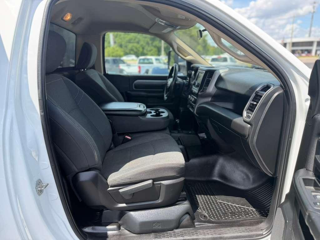 RAM 3500 Regular Cab 4WD DRW 2020