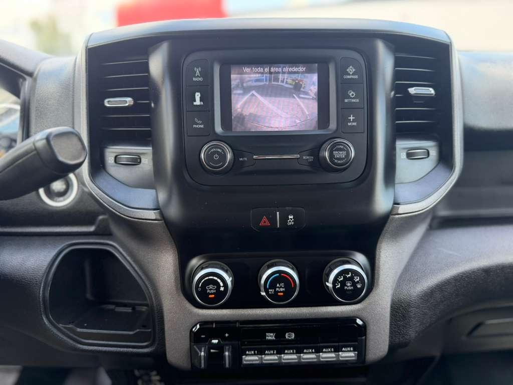 RAM 3500 Regular Cab 4WD DRW 2020
