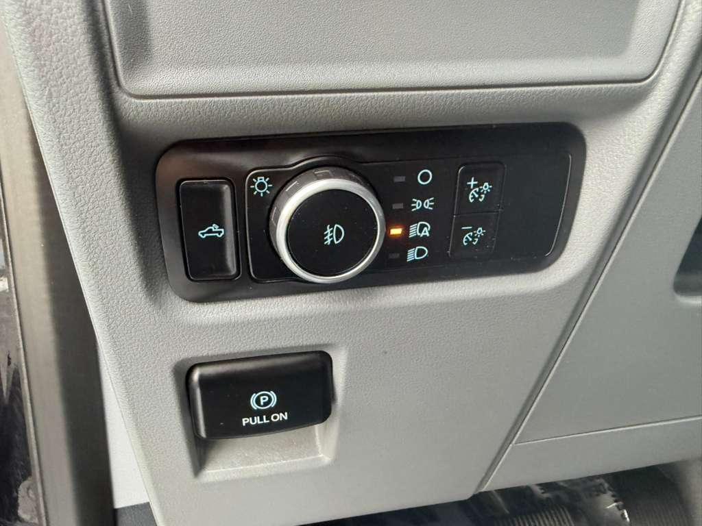 Ford F-150 XL SuperCrew 5.5-ft. Bed 2WD 2023