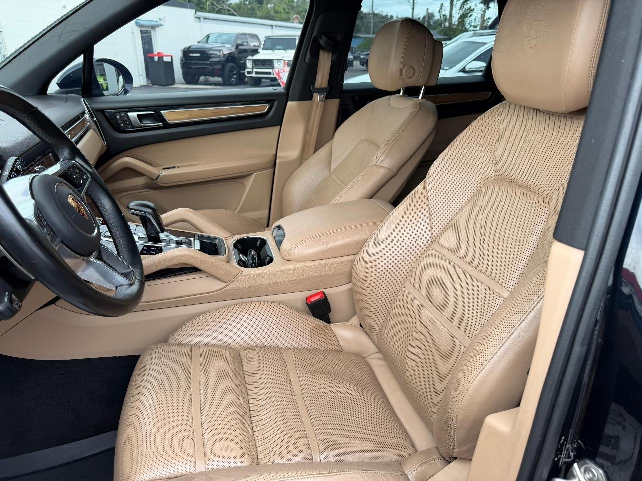 Porsche Cayenne Base 2023