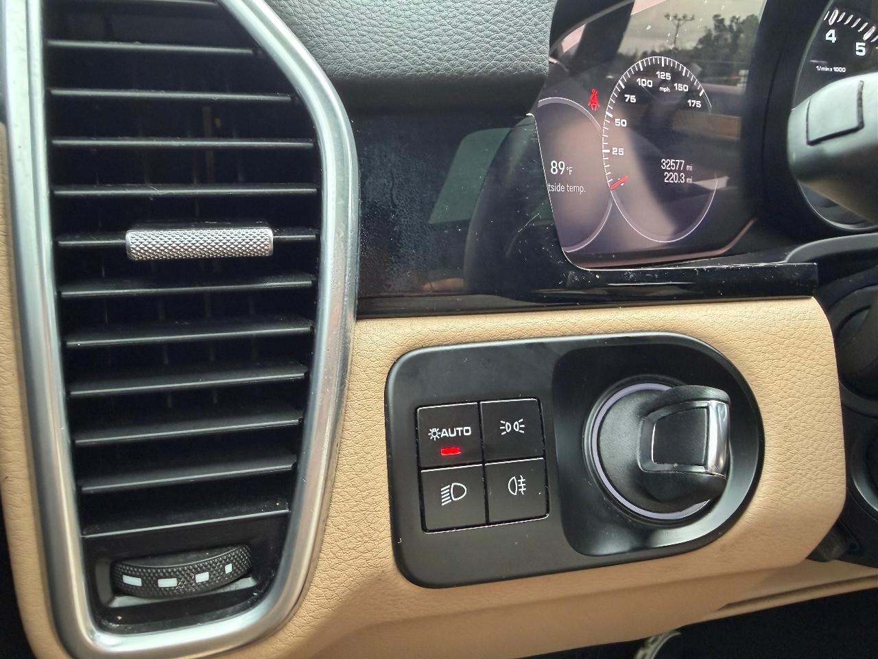 Porsche Cayenne Base 2023