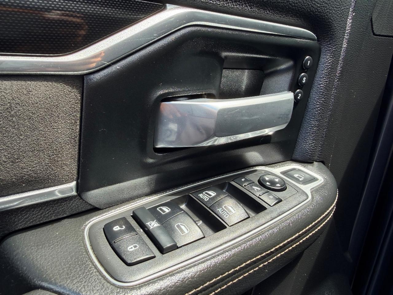 RAM 2500 Laramie Crew Cab SWB 4WD 2021