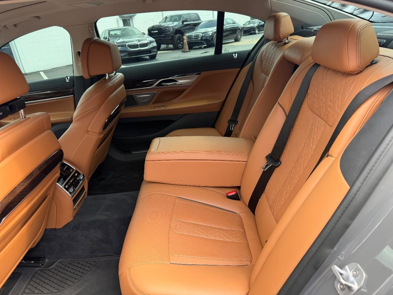 BMW 7-Series 750i xDrive 2020