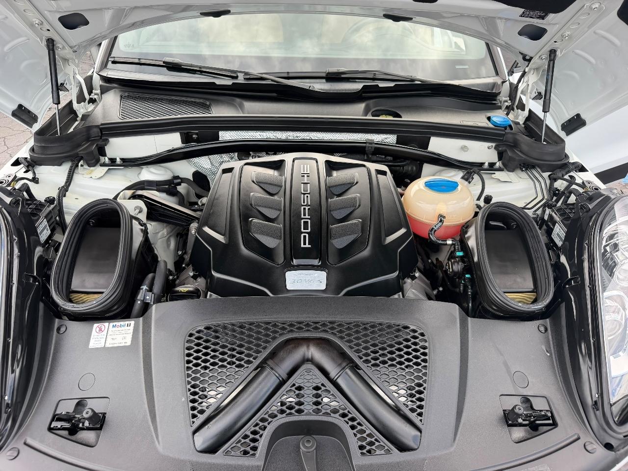 Porsche Macan S 2018