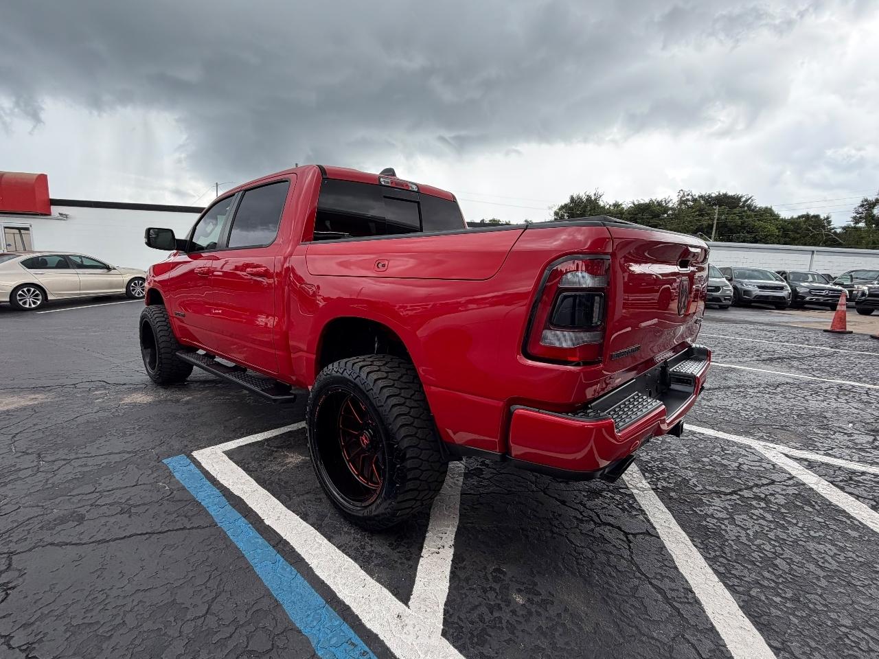 RAM 1500 Big Horn Crew Cab SWB 4WD 2020