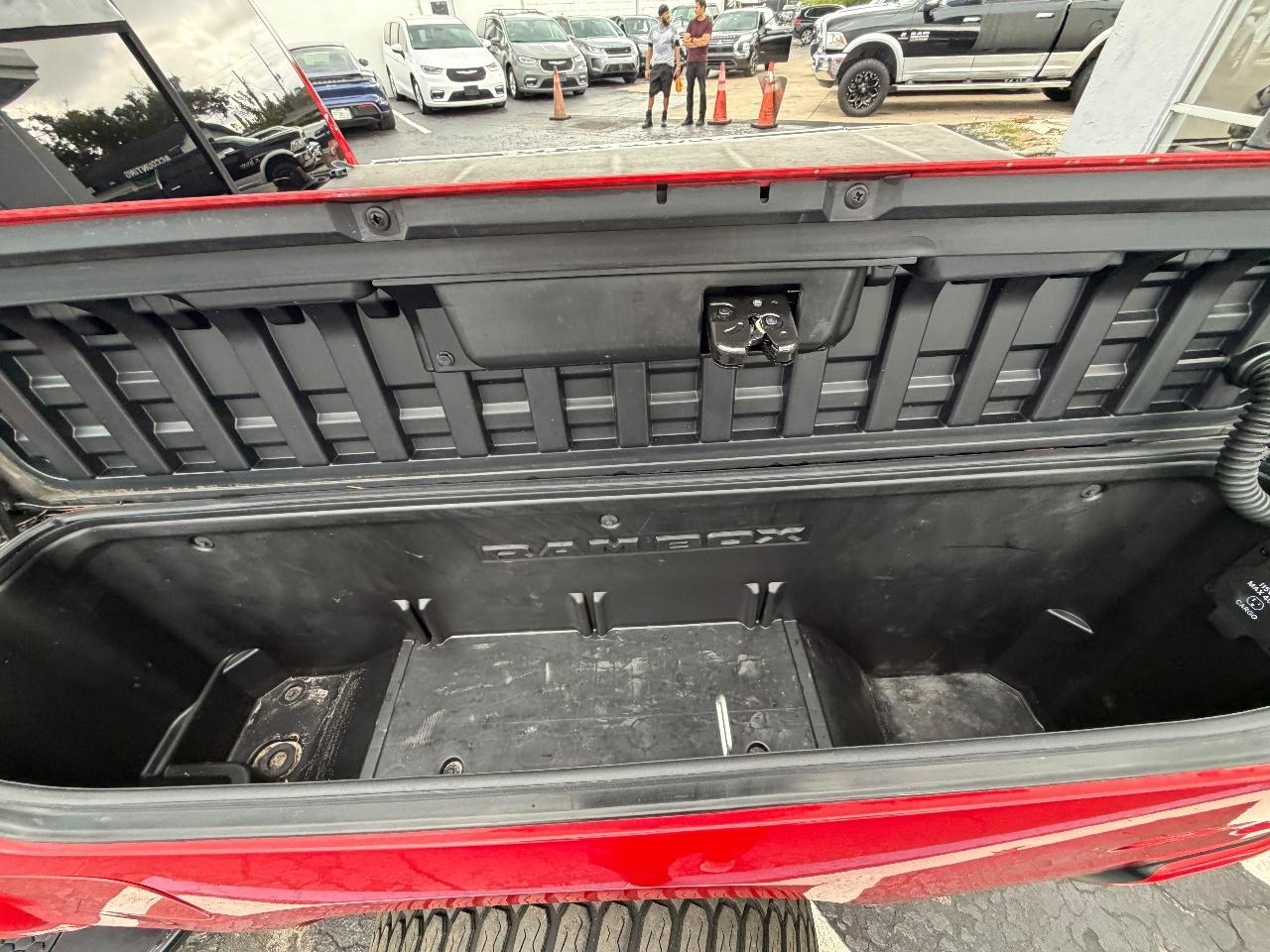RAM 1500 Big Horn Crew Cab SWB 4WD 2020