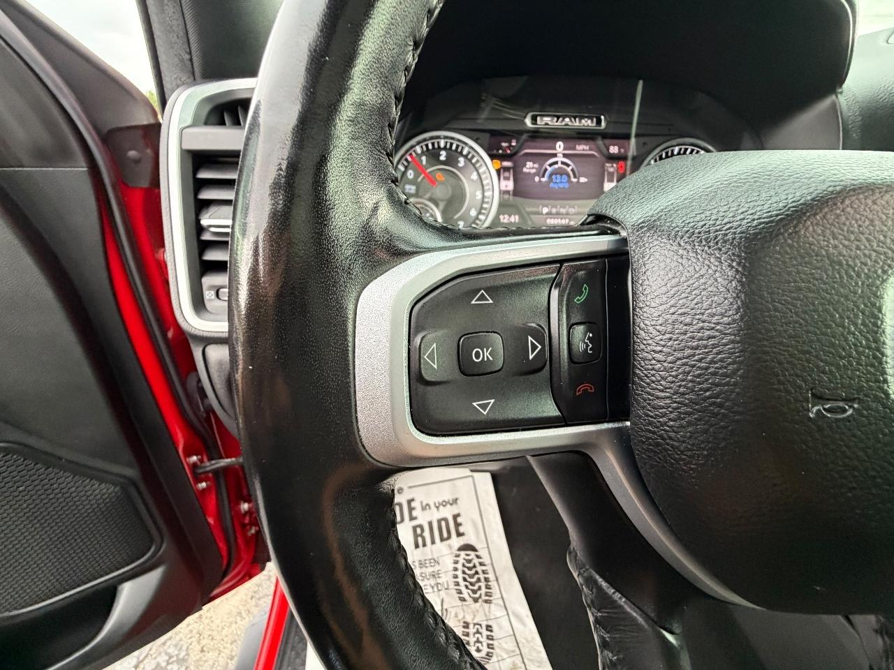 RAM 1500 Big Horn Crew Cab SWB 4WD 2020