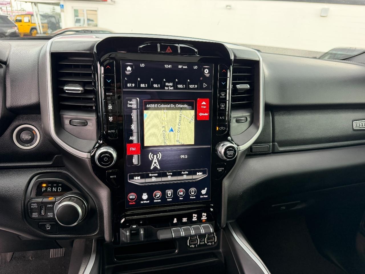 RAM 1500 Big Horn Crew Cab SWB 4WD 2020