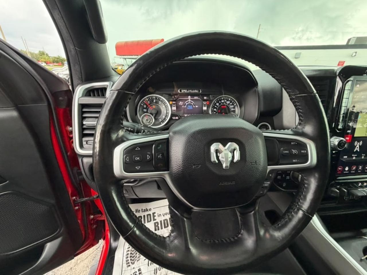 RAM 1500 Big Horn Crew Cab SWB 4WD 2020