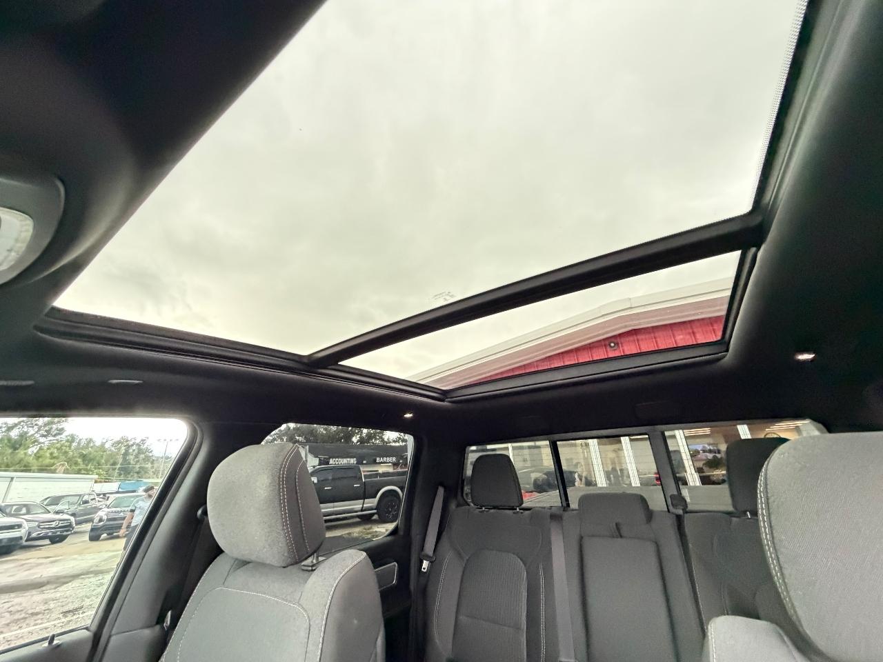 RAM 1500 Big Horn Crew Cab SWB 4WD 2020