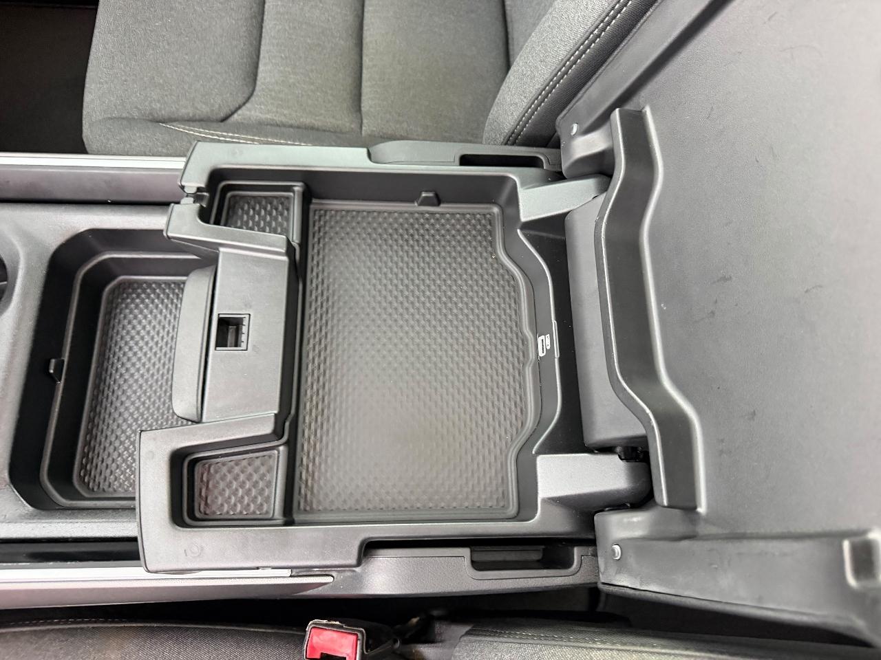RAM 1500 Big Horn Crew Cab SWB 4WD 2020