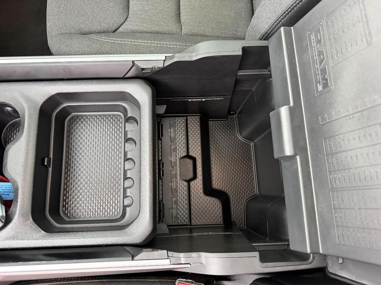 RAM 1500 Big Horn Crew Cab SWB 4WD 2020
