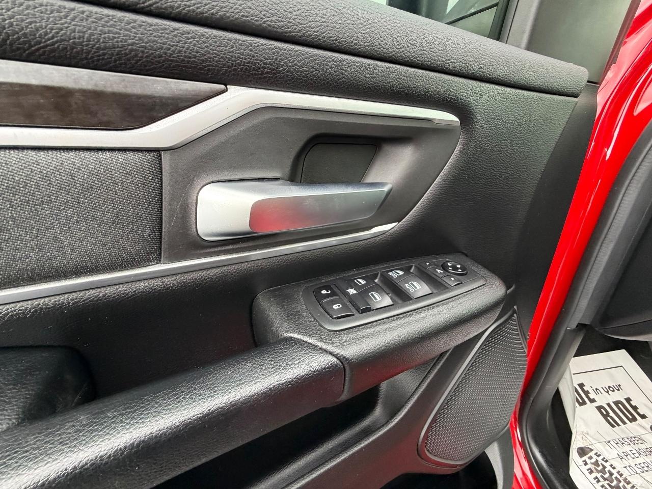 RAM 1500 Big Horn Crew Cab SWB 4WD 2020