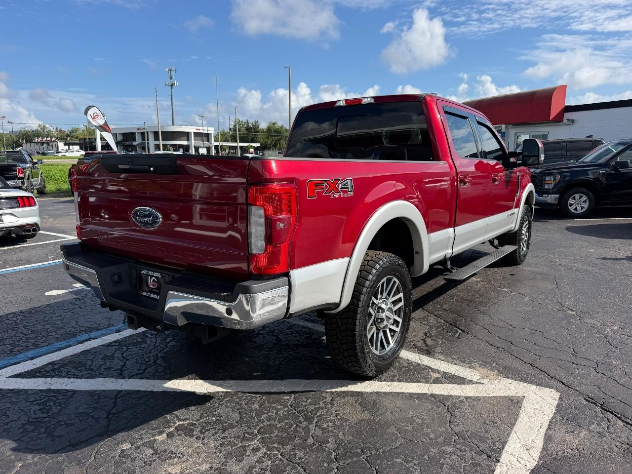 Ford F-250 SD Lariat Crew Cab 4WD 2017