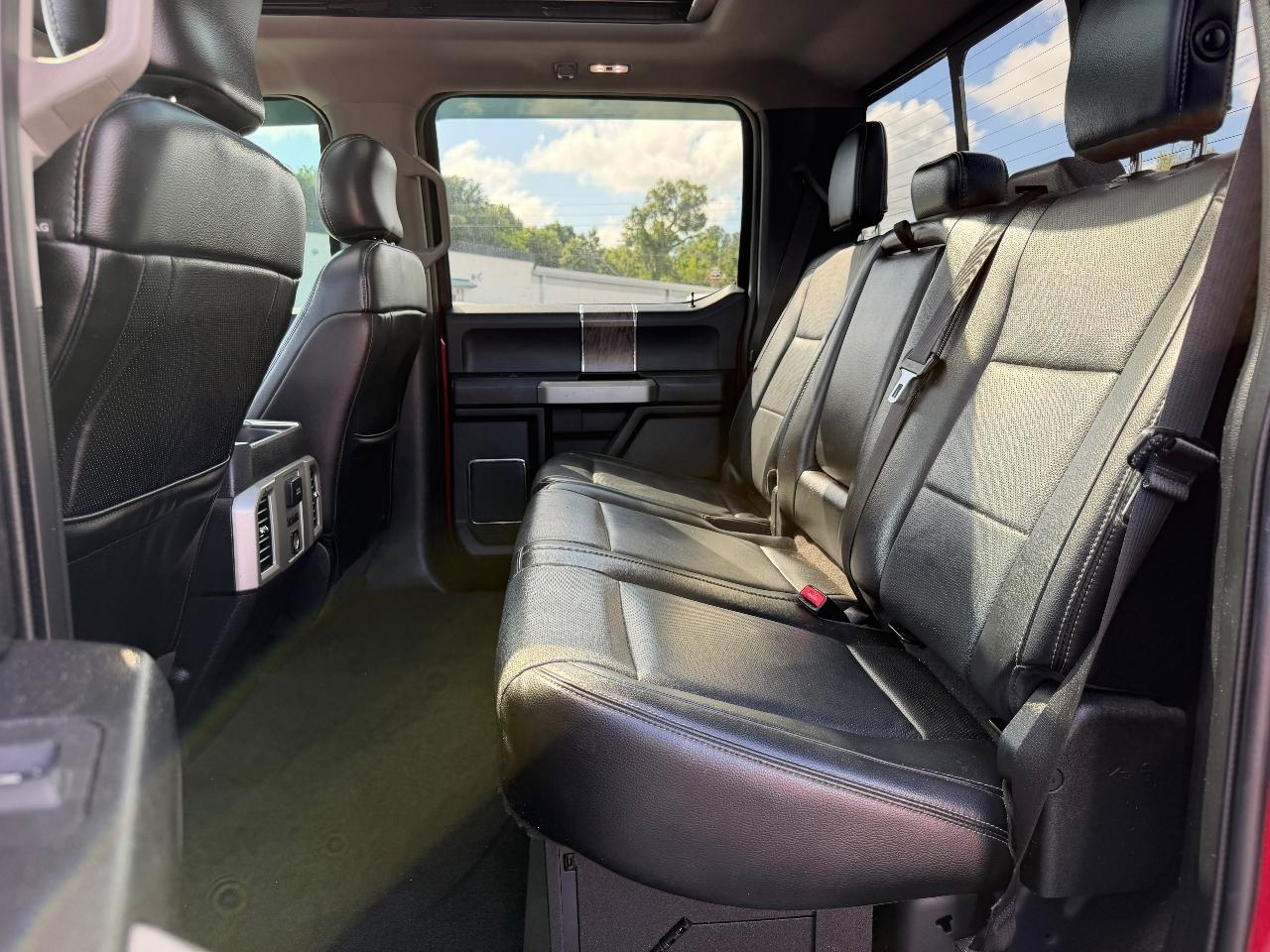 Ford F-250 SD Lariat Crew Cab 4WD 2017