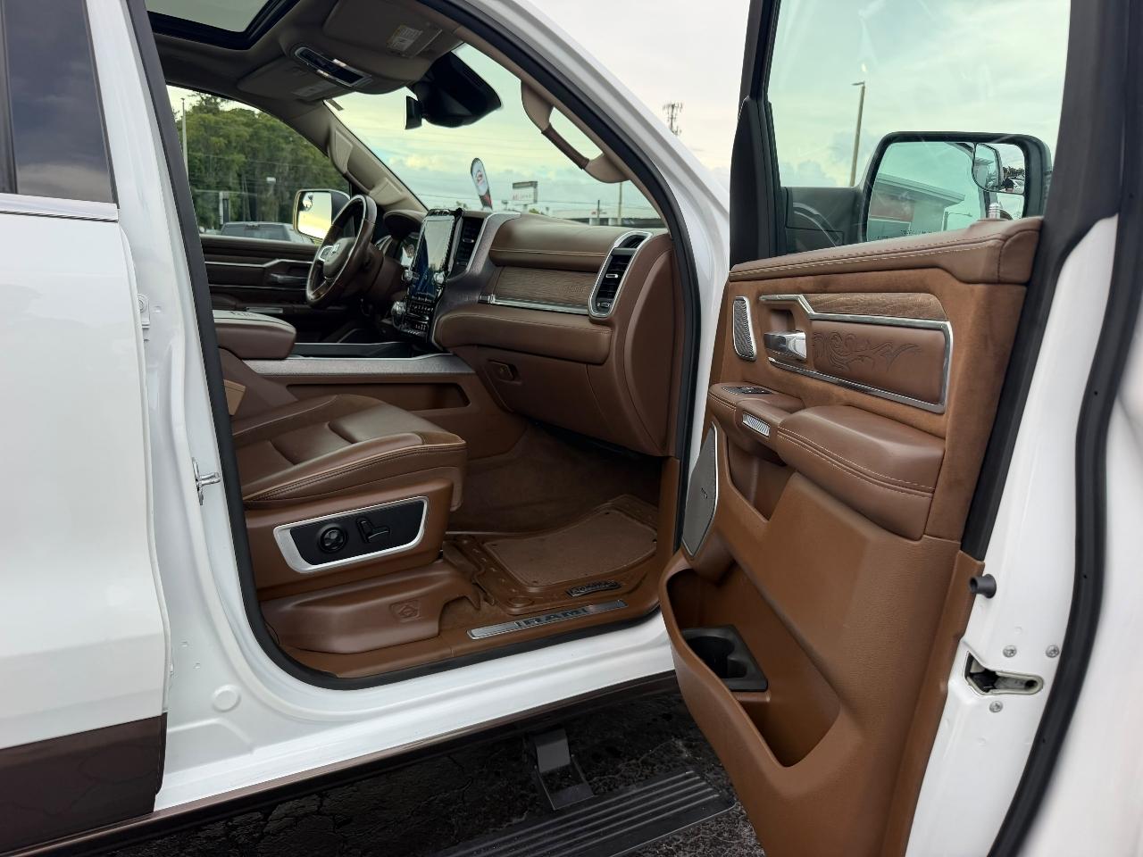 RAM 1500 Longhorn Crew Cab SWB 4WD 2021