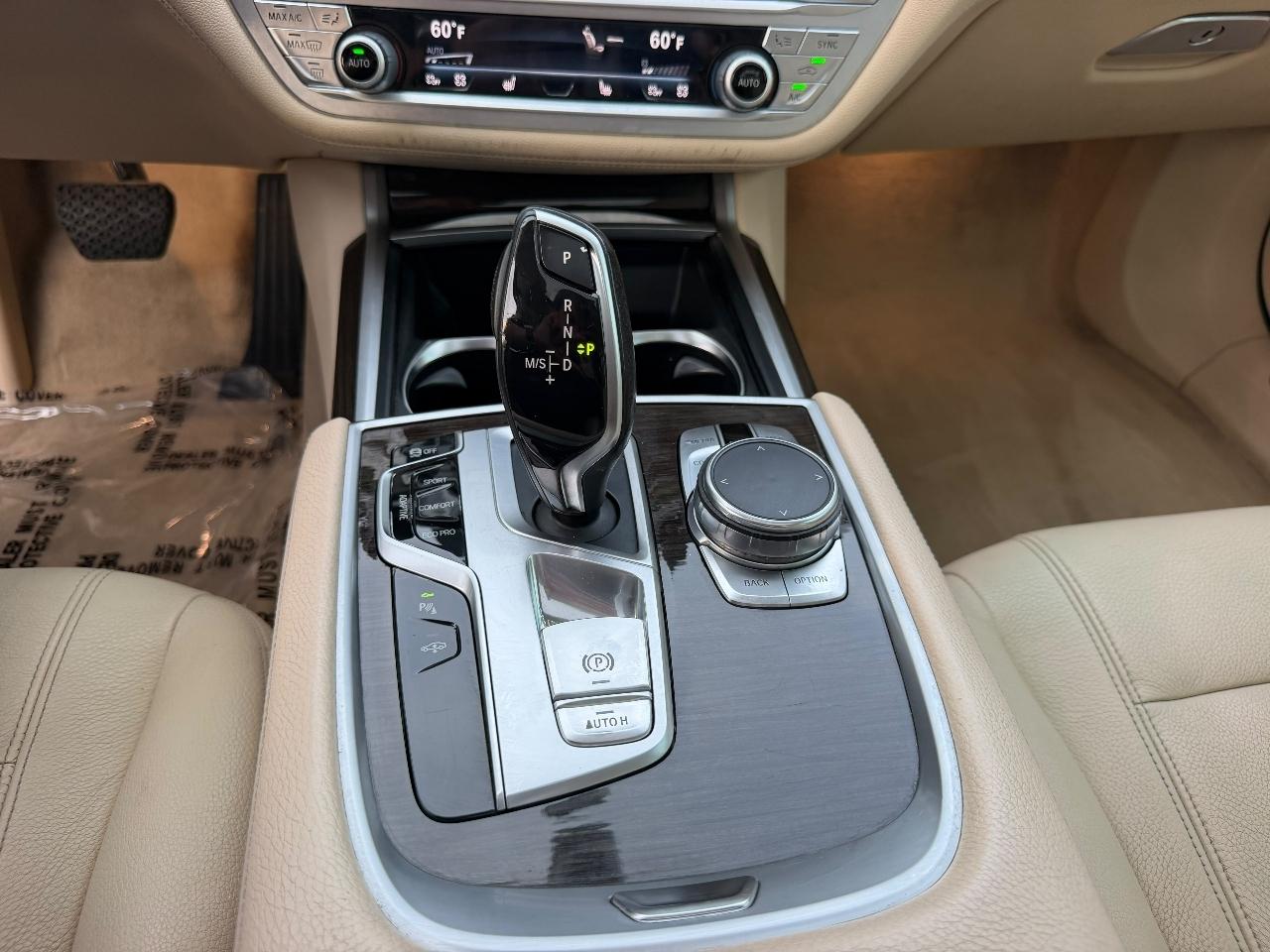 BMW 7-Series 740i 2019