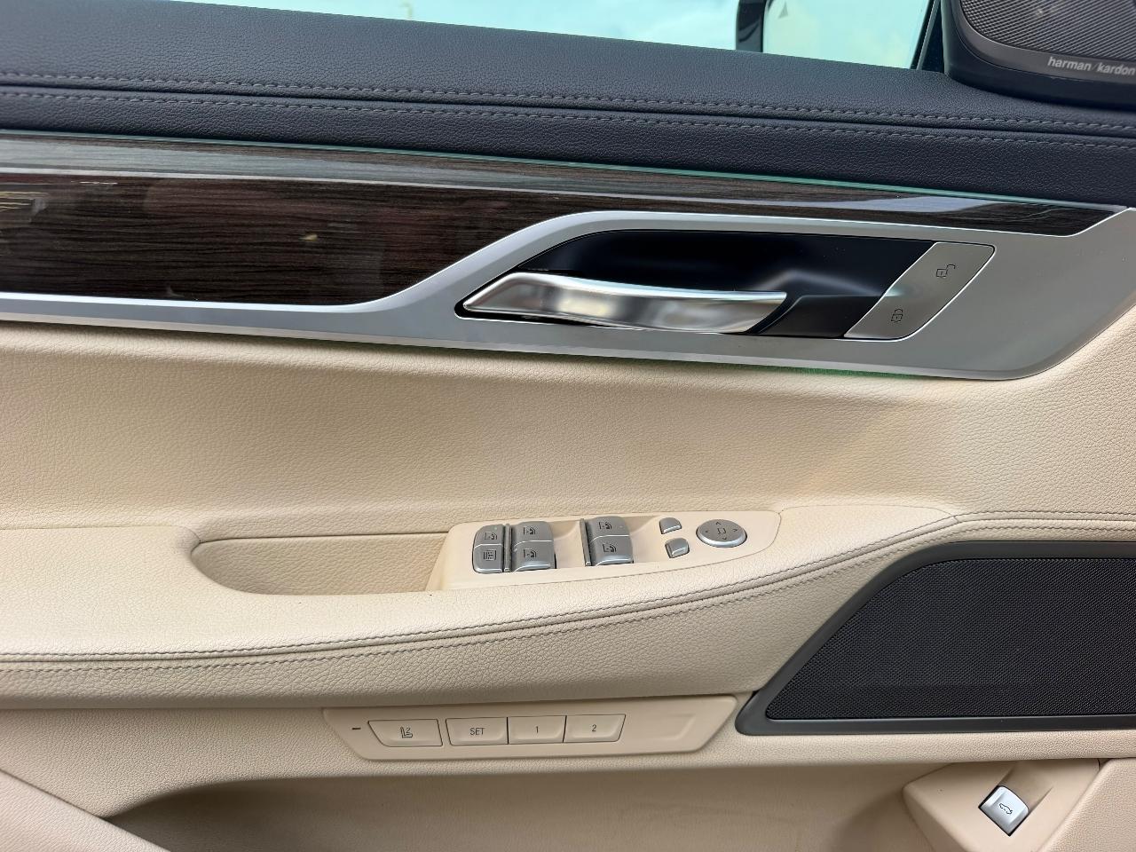 BMW 7-Series 740i 2019
