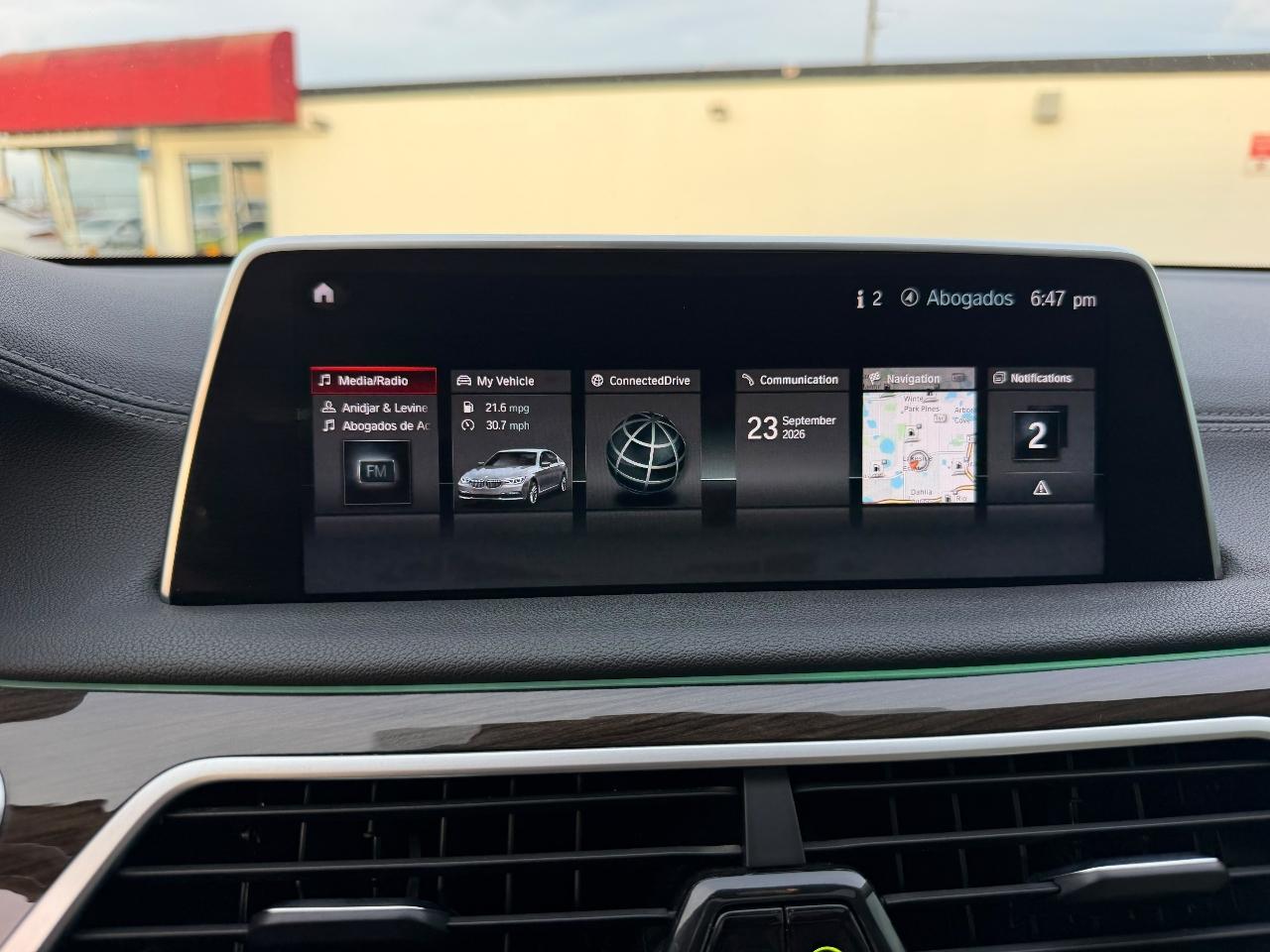 BMW 7-Series 740i 2019